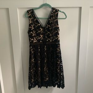 Beautiful Black Dress w/tags size medium grim Francesca’s.  Never worn